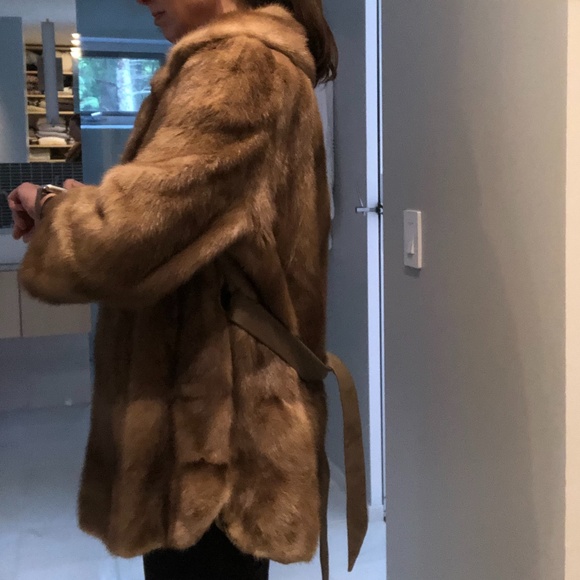 The Most Versatile Fur Coat Ever! - Picture 10 of 16